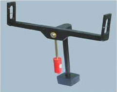 Strumento topografico chiamato diottra a traguardi