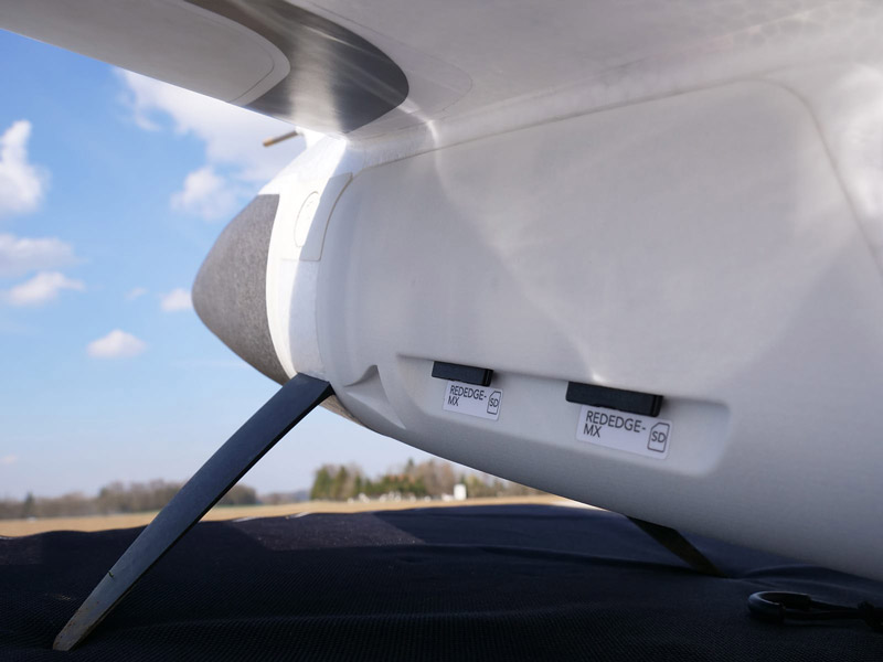 Dettaglio anteriore ala fissa Trinity F90+